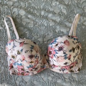 Victorias Secret Dream Angels Lightly Lined Bra in coconut floral print